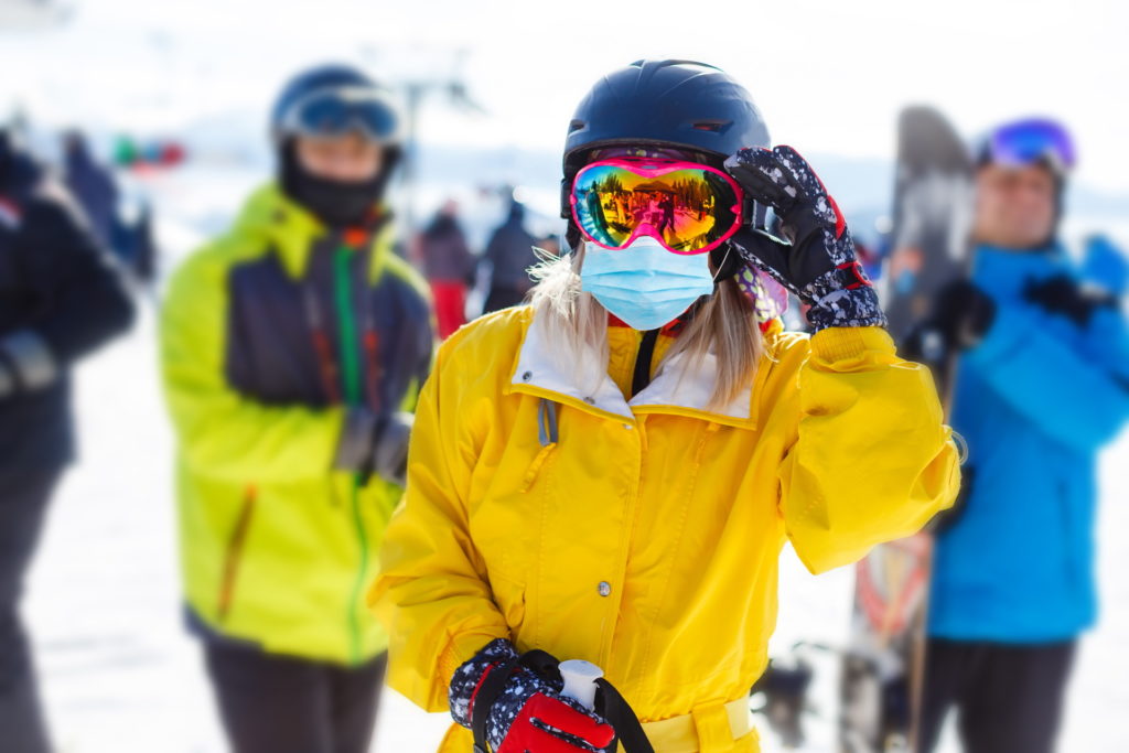 Skiurlaub mit Maske